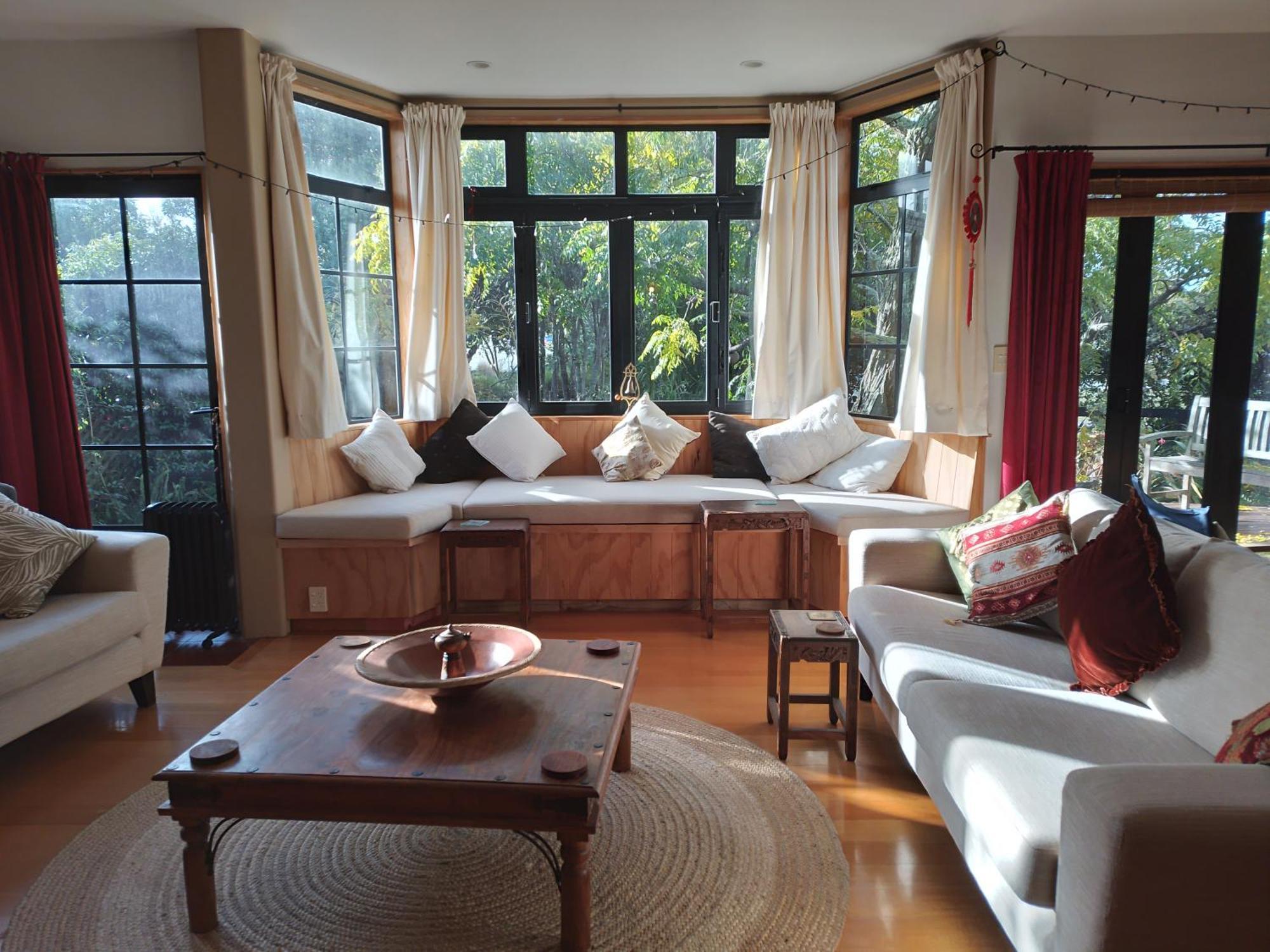 Birds Eyes Te Awanga Bed and Breakfast Eksteriør billede